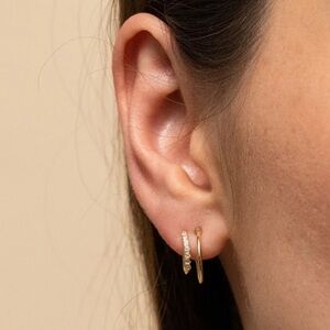 Mejuri Sapphire Twin Hoops 14K Yellow Gold Earrings